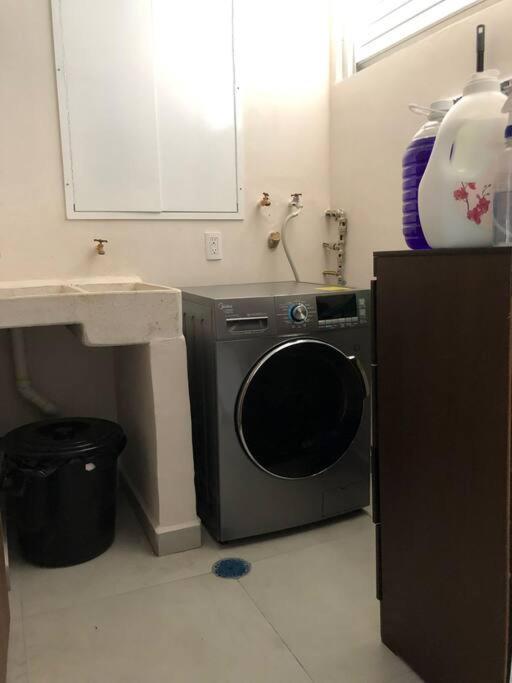 Be Central Departamento Con Alberca En El Centro De Guadalaja グアダラハラ エクステリア 写真
