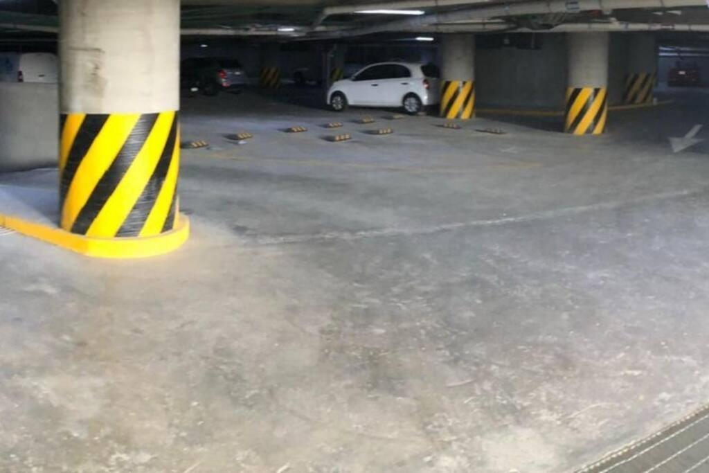 Be Central Departamento Con Alberca En El Centro De Guadalaja グアダラハラ エクステリア 写真